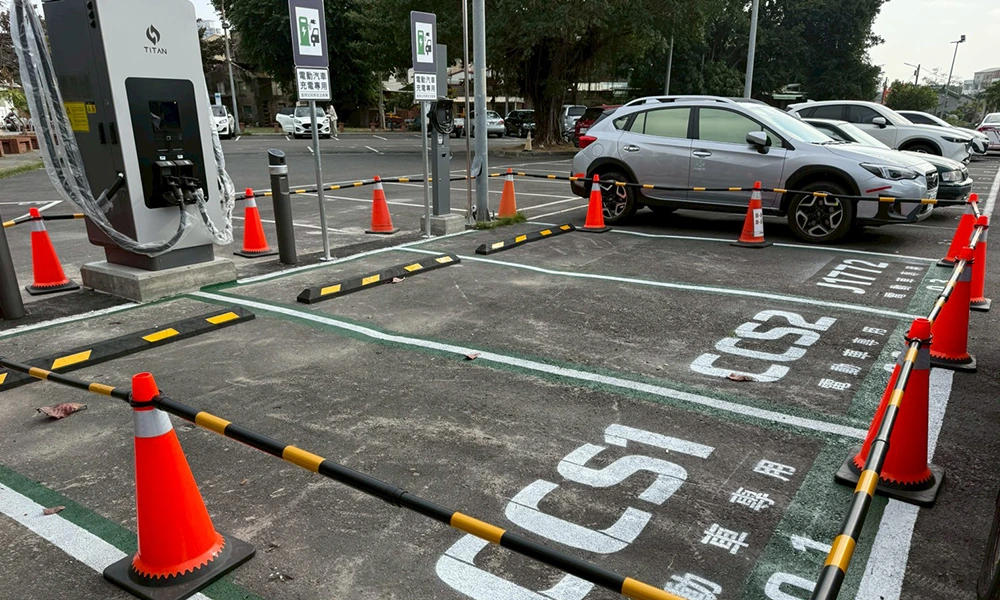 台南安平古堡站