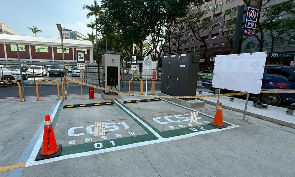 全聯高雄三民大順二店站